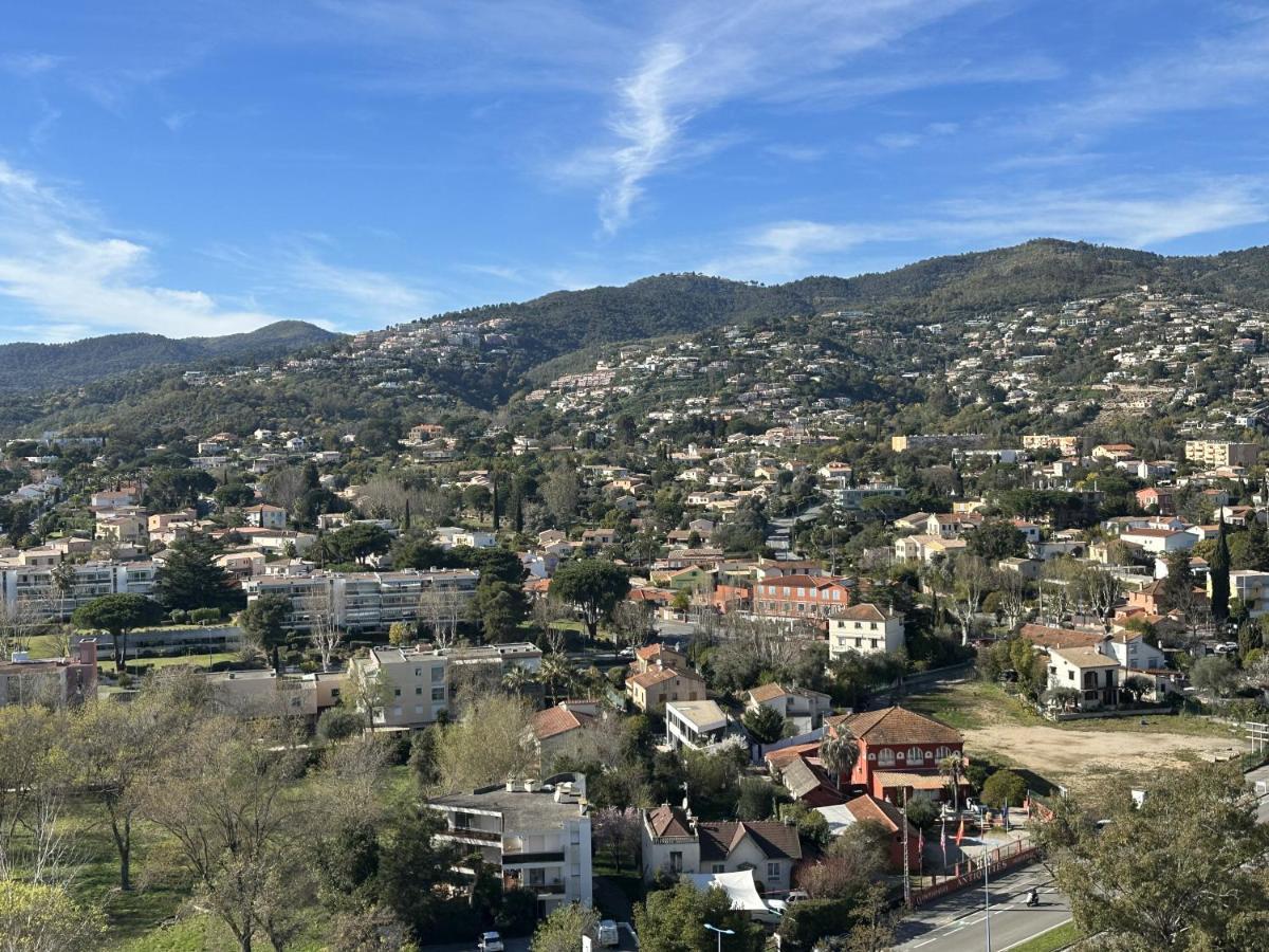 My Resid Appart Cannes Vue Marina Et Vue Montagne Mandelieu Eksteriør bilde